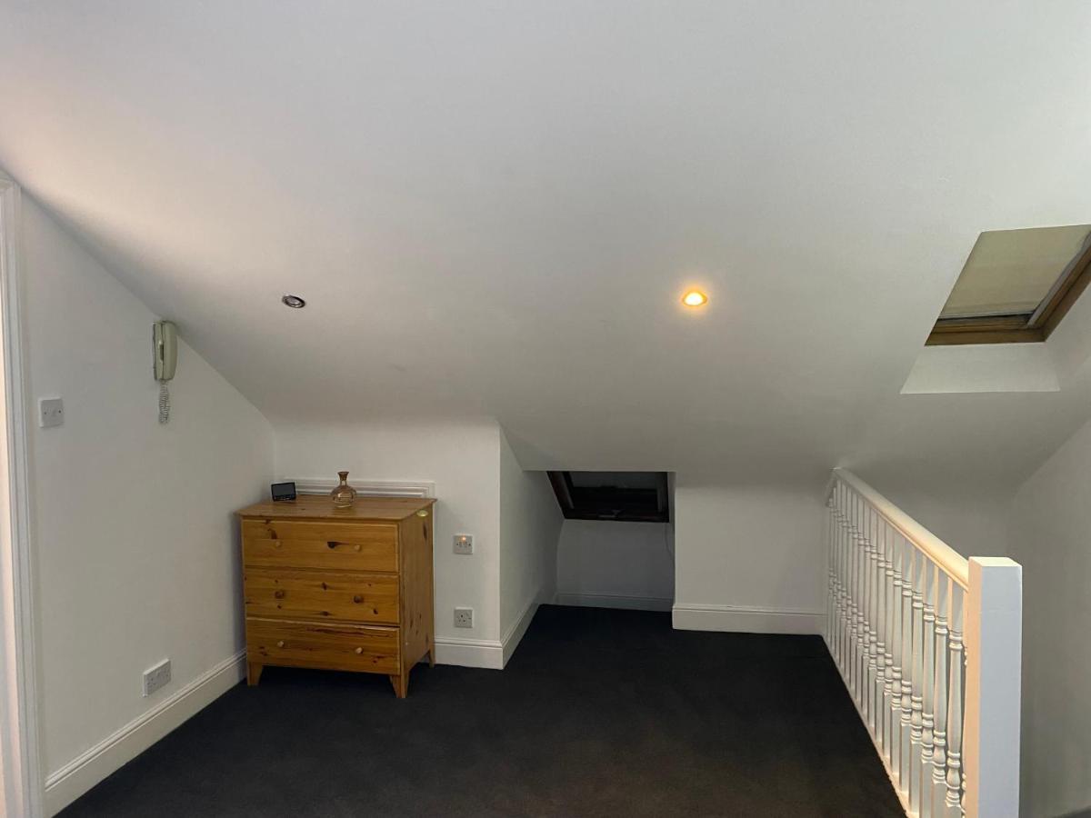 Studio Flat Hatch End Exteriér fotografie